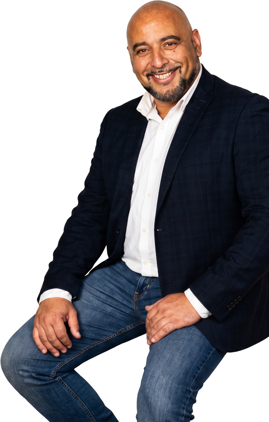 Julián Cubilla, Socio — Ogarex - JCB